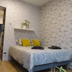 Superbe Au 1er Etage, Proche De La Gare Du Midi Brussel